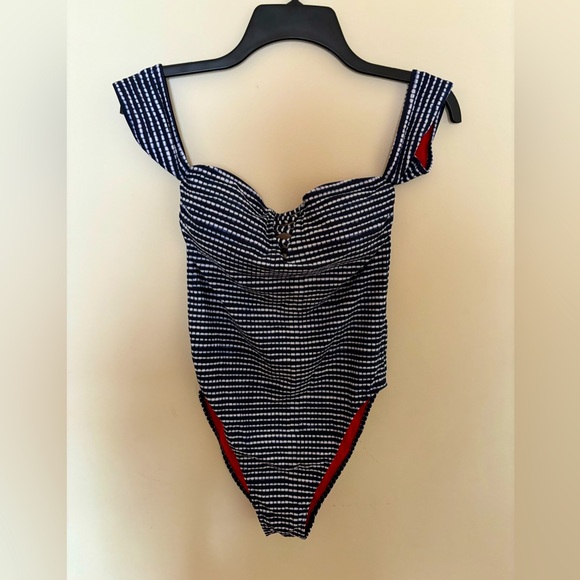 Hollister Swimsuit one piece for women - Picture 3 of 16